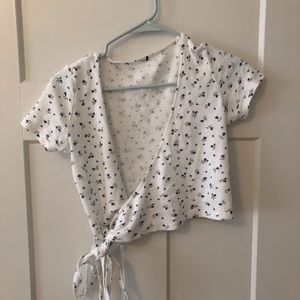 Brandy melville wrap top